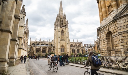 Desktop study masters in france