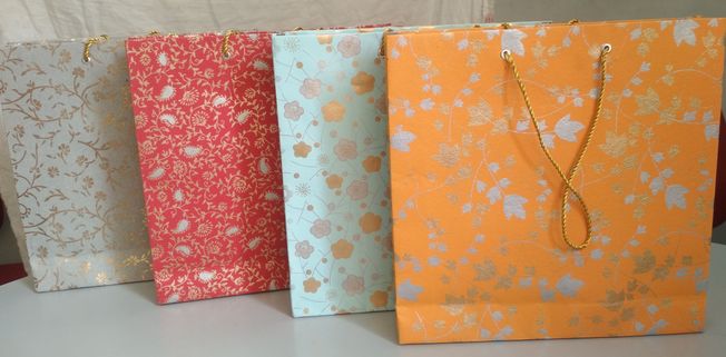 Desktop handmade eco friendly paper bags