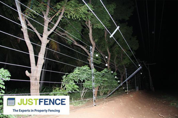 Desktop electric fence