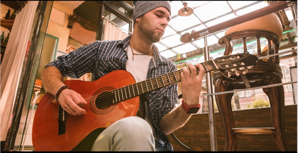 5Day Lead Guitar Lightbulb Challenge on GeniusU