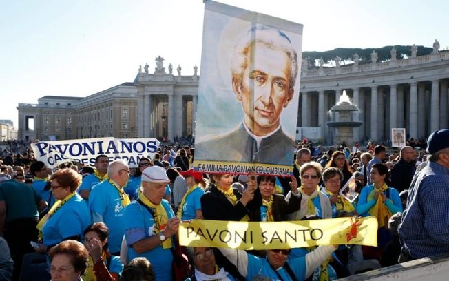 Desktop 20161016t0914 191 cns pope canonization 800 800x500